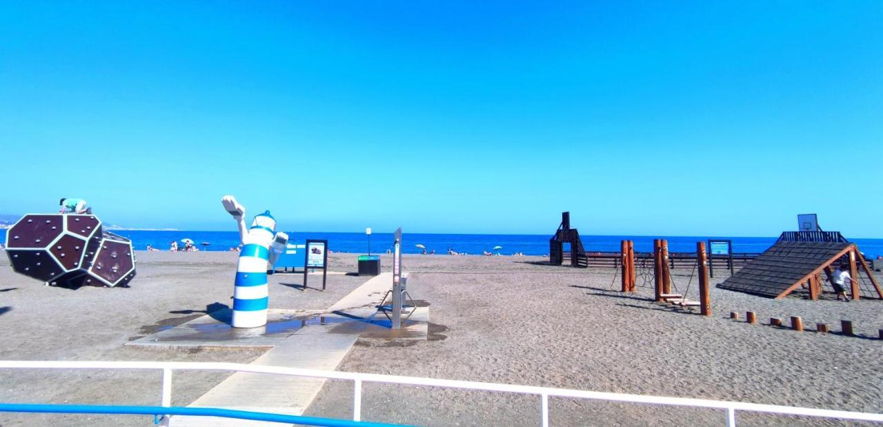 Yeti Atico Beach - Alojamientos La Torre Torre Del Mar Bagian luar foto